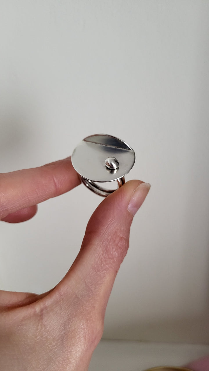 Eileen & Andrée ring