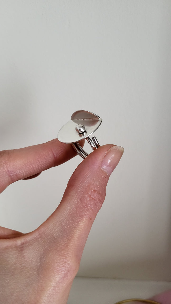 Eileen & Andrée ring