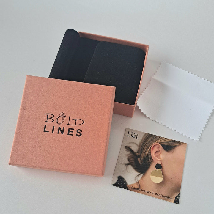 Eco-Friendly jewellery box, business card and cleaning cloth with Bold Lines jewellery logo.